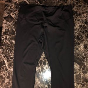 Black Nike Yoga Leggings 7/8 length size 1X
